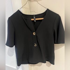 Black Short Sleeve Top